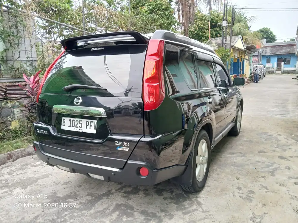 Nissan X-Trail 2010 Bensin