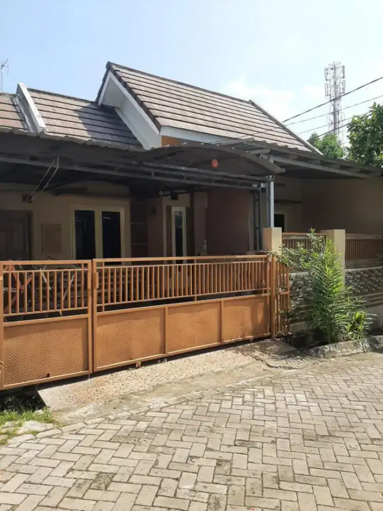 Rumah dalam cluster dkt polsek Taktakan