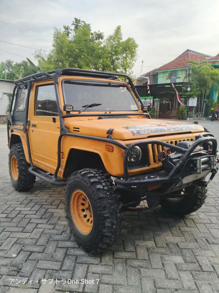 Suzuki Jimny 1985 Bensin