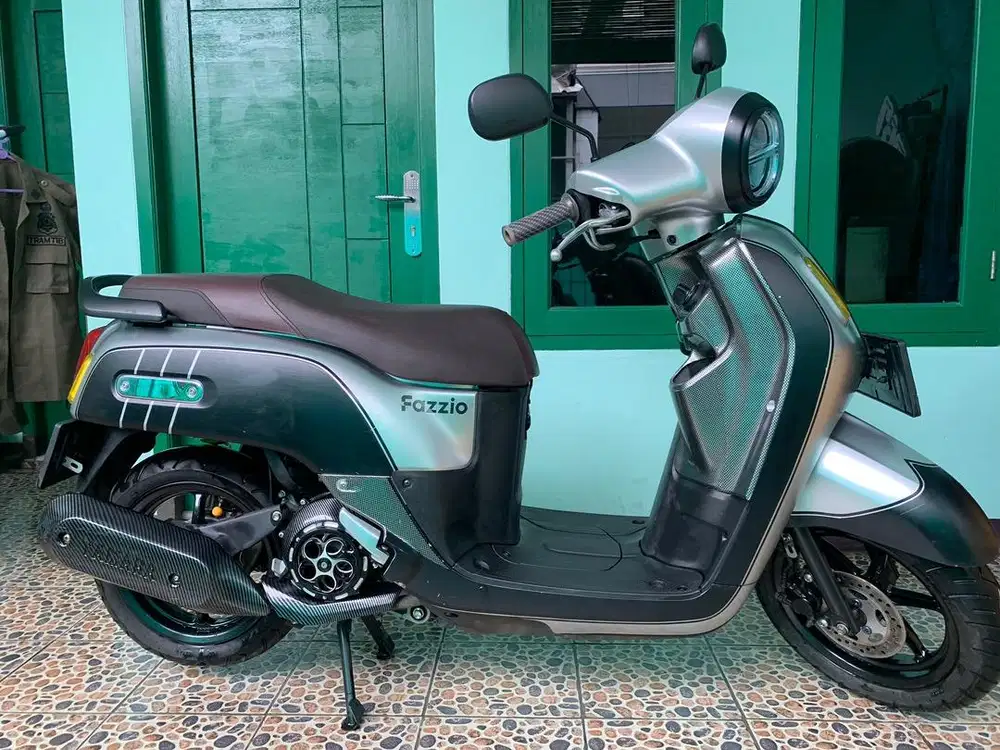 Yamaha fazzio silver delux 2023