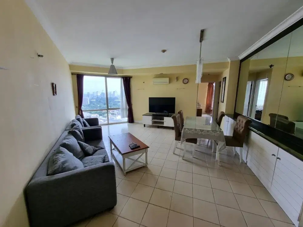 Unit Apartemen Luas dan Strategis - Apartemen Batavia 2 Kamar tidur 90m2 Lantai tinggi