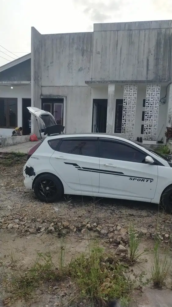 Hyundai Grand Avega 2012 Bensin