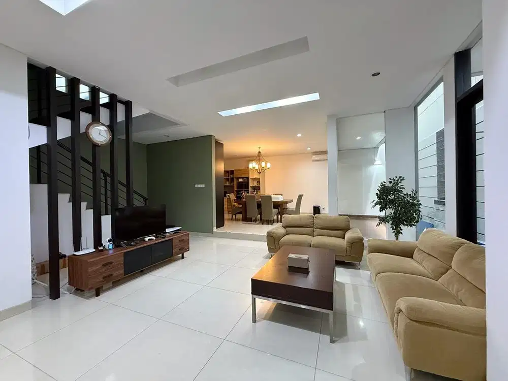 Disewakan Rumah Pondok Indah