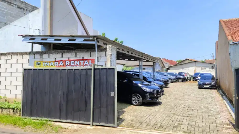 Menyewakan mobil harian,mingguan bulanan