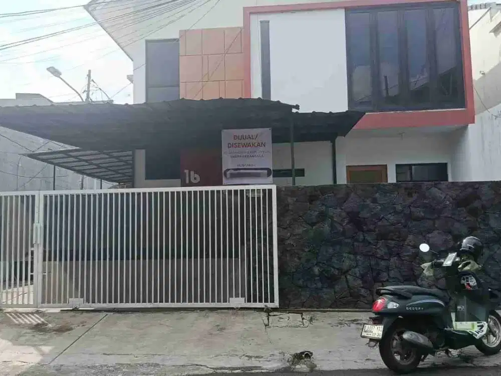 Disewakan Rumah Strategis Siap Huni di Tebet Jakarta Selatan