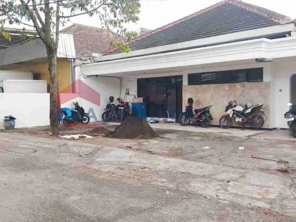 Gudang Sewa beserta bangunan kantor di area Blimbing dekat akses tol bandara stasiundan terminal