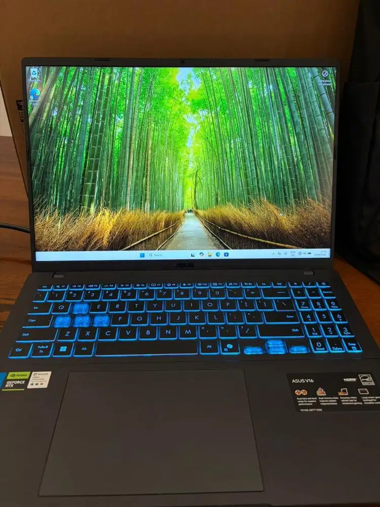 Like new Asus Gaming V16 V3607VH core i5 rtx5050 8GB/16GB W11+OHS