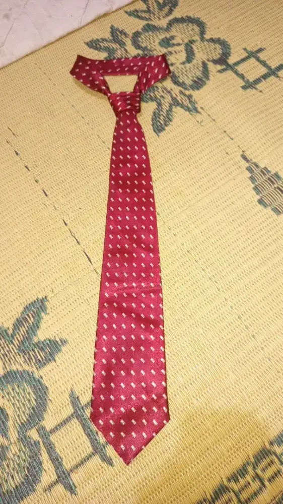 HARDY AMIES LONDON SILKTIE