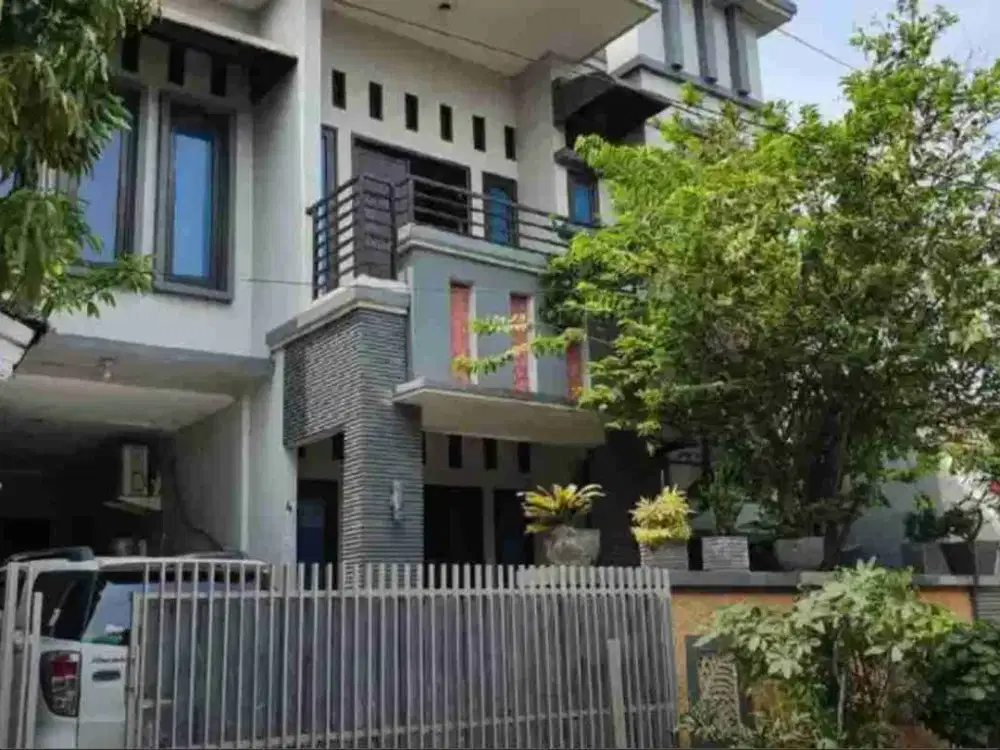 RUMAH MEWAH DI KOMPLEK BULAK KLENDER DUREN SAWIT