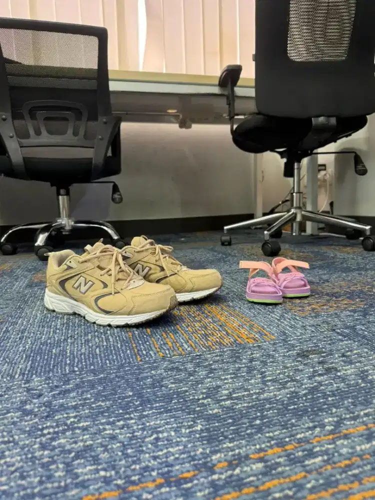 Sepatu New Balance Size 44