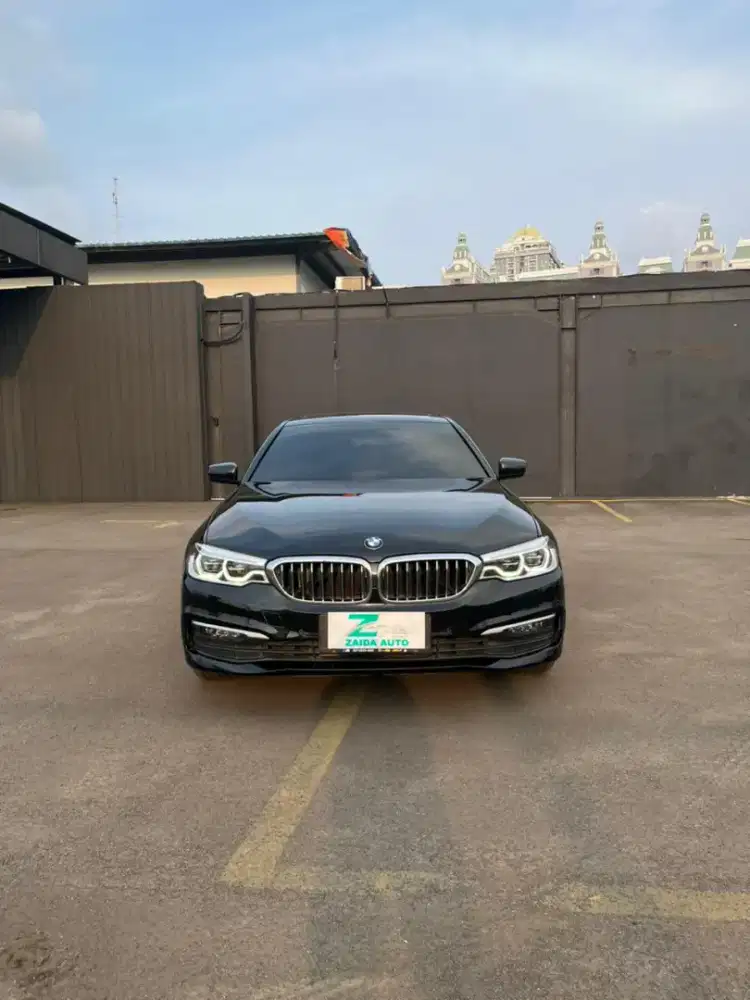 BMW 520I 2.0 LUXURY G30 2020