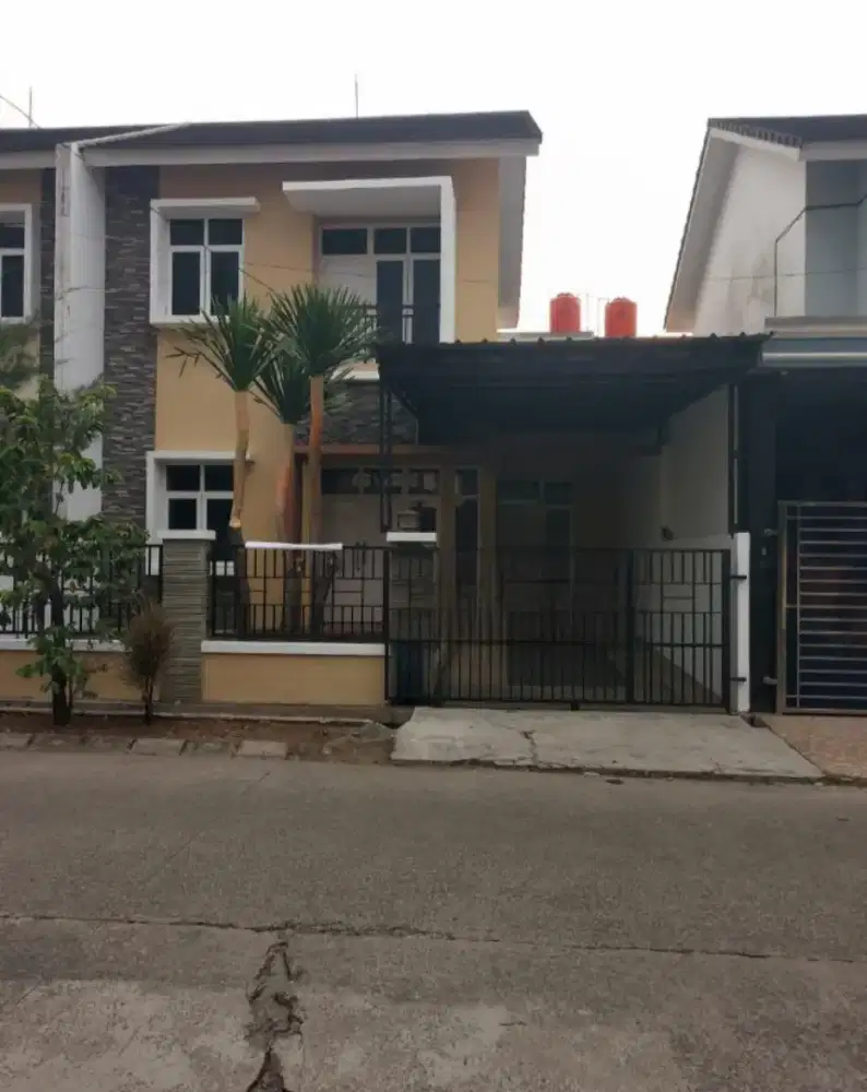 Jalan utama Villa Bogor Indah 5 VBI 5