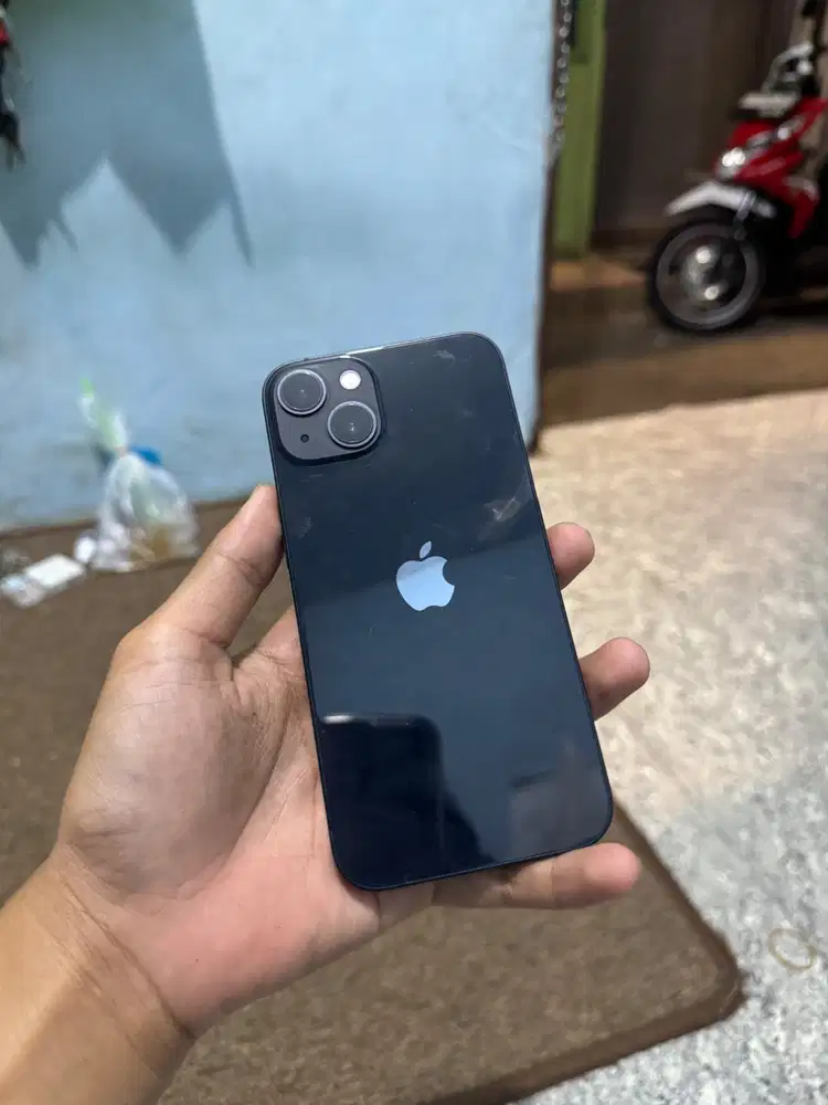 iPhone 13 128Gb iBox