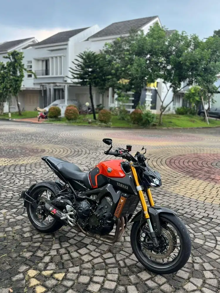 Yamaha MT09 / MT 09 / MT 9 / MT9 900 naked R6 Z 900 2015 /  Full Paper