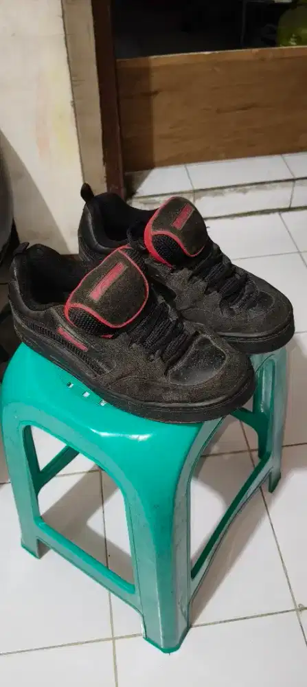 Sepatu Vans hitam original