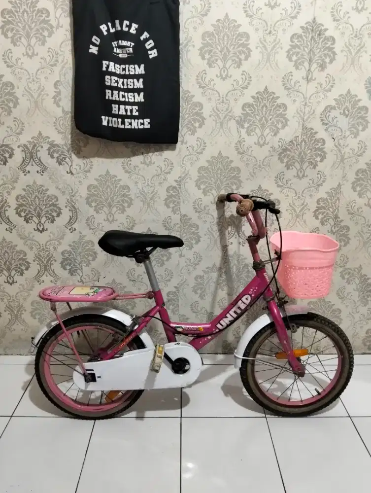 Sepeda anak ukuran 16 untuk umur 4-7 tahun