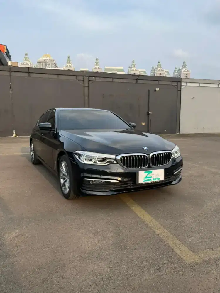 BMW 520I 2.0 LUXURY G30 2020