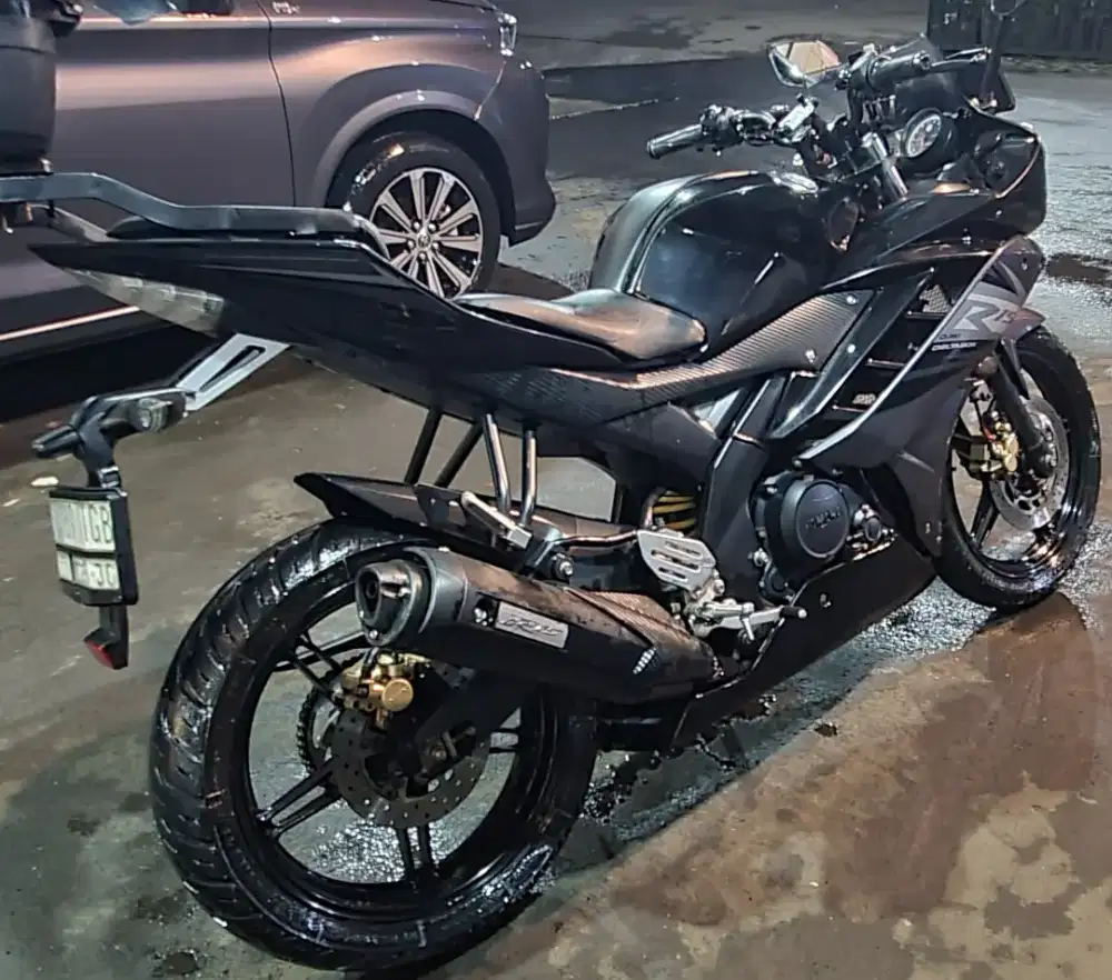yamaha R15 v.2 tahun 2015 mulus