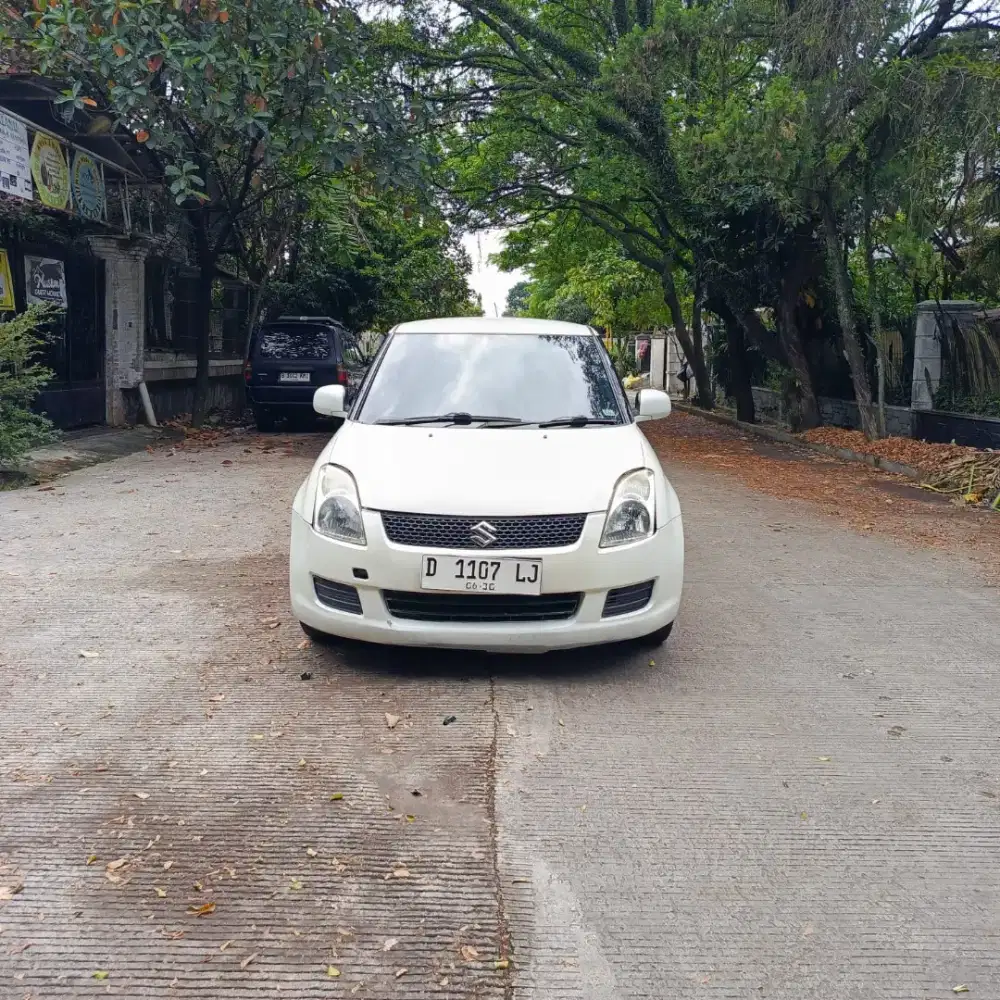 DP 5jtn Swift St matic 2011 white