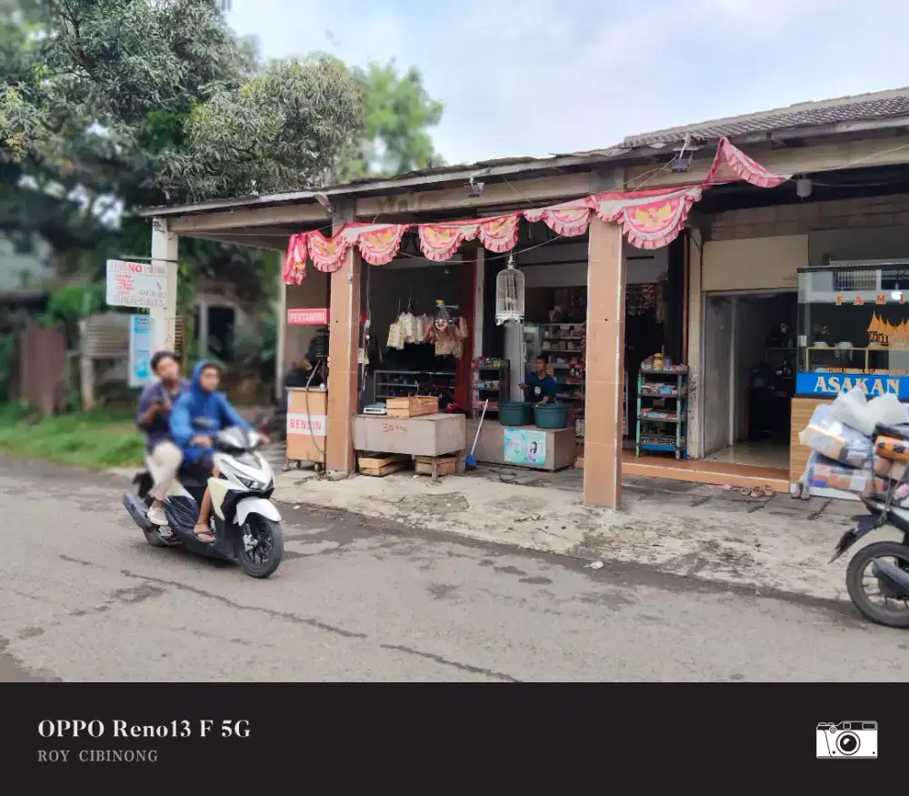 Satu unit rumah dan 4 kios buat usaha