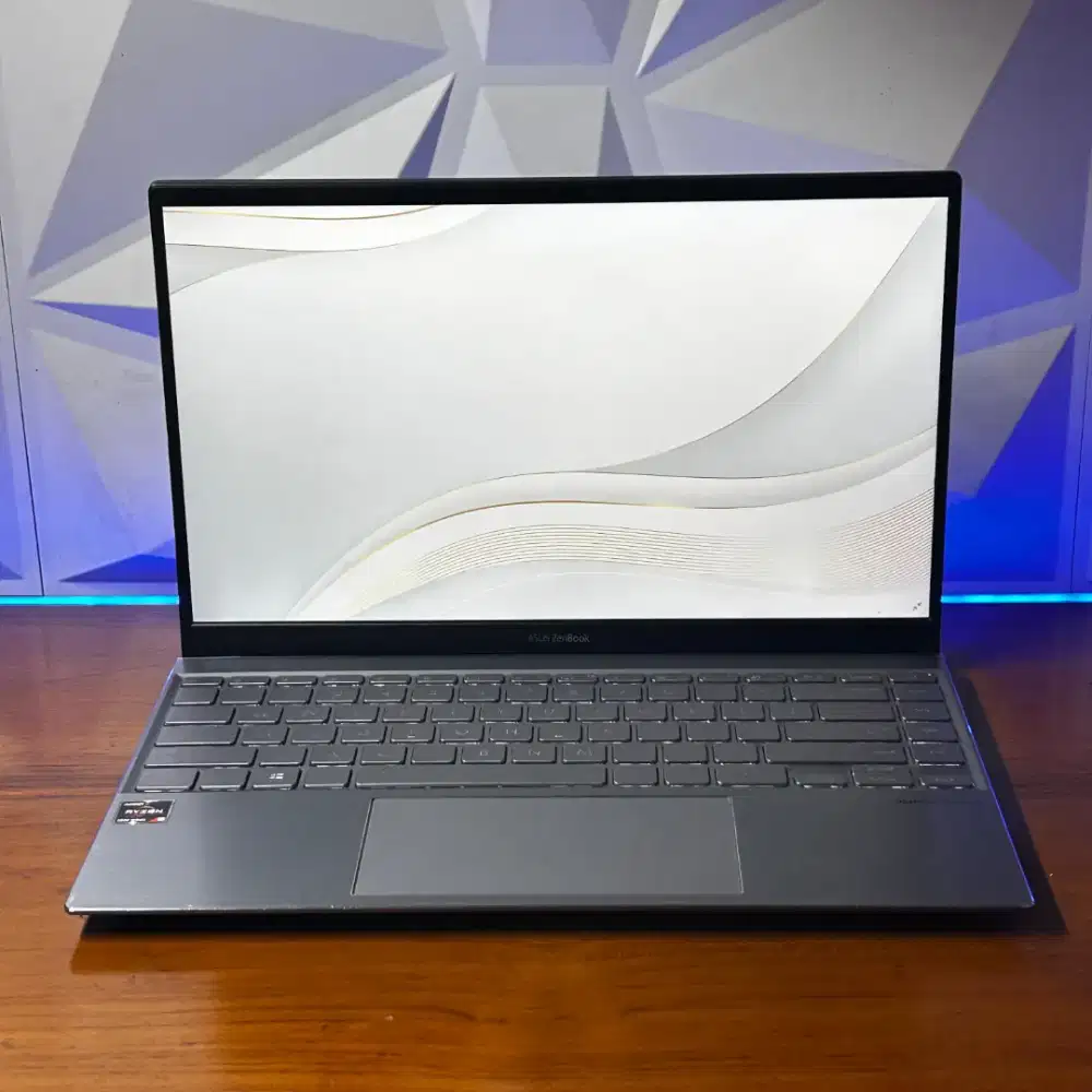 ASUS ZENBOOK Q408UG (UX425UG)
RYZEN 5 5500U RAM 8GB SSD 256GB