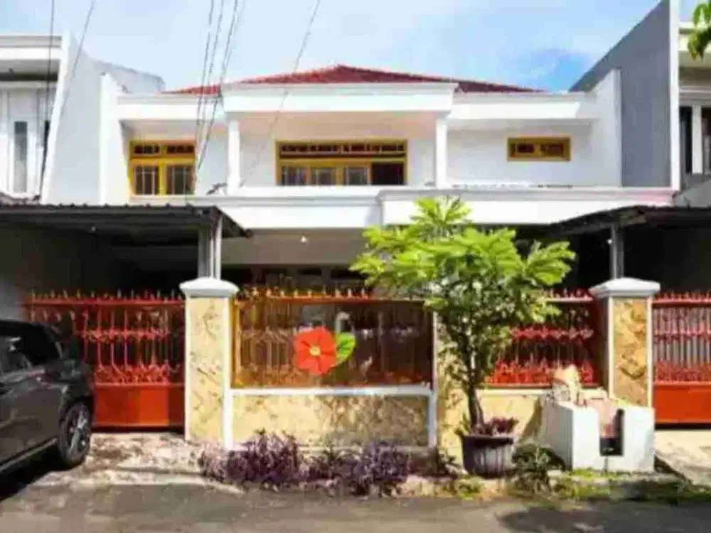 RUMAH GRESS & MEWAH DI KOMPLEK PONDOK BAMBU