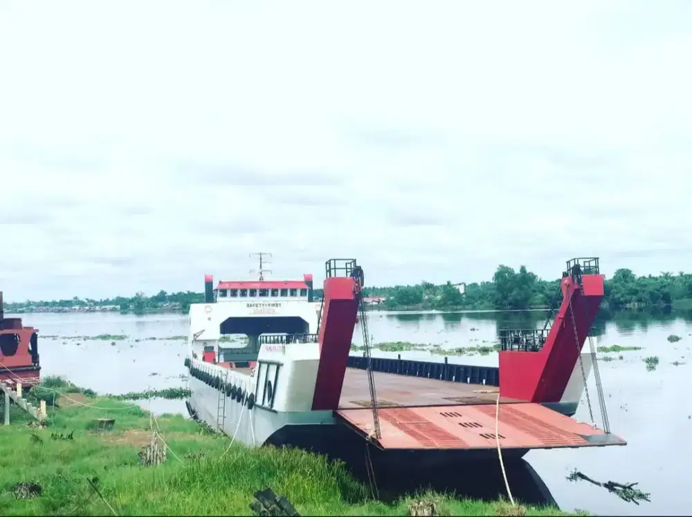 Jual Kapal LCT 2000 DWT Tahun 2022