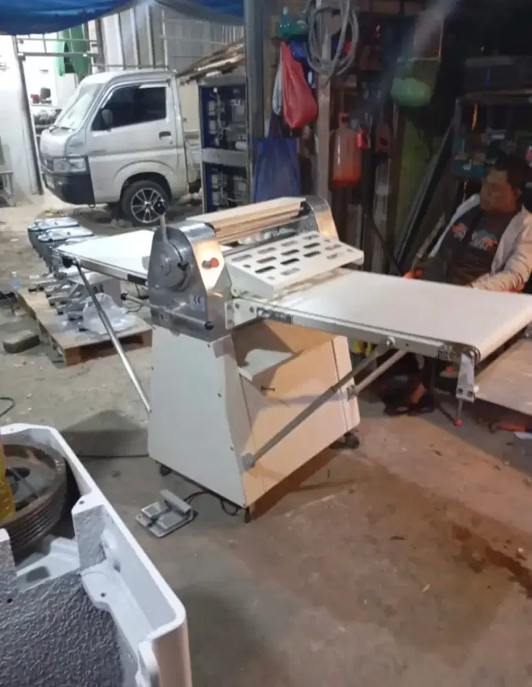 Mesin standing dough sheeter merk First Bake Taiwan Original