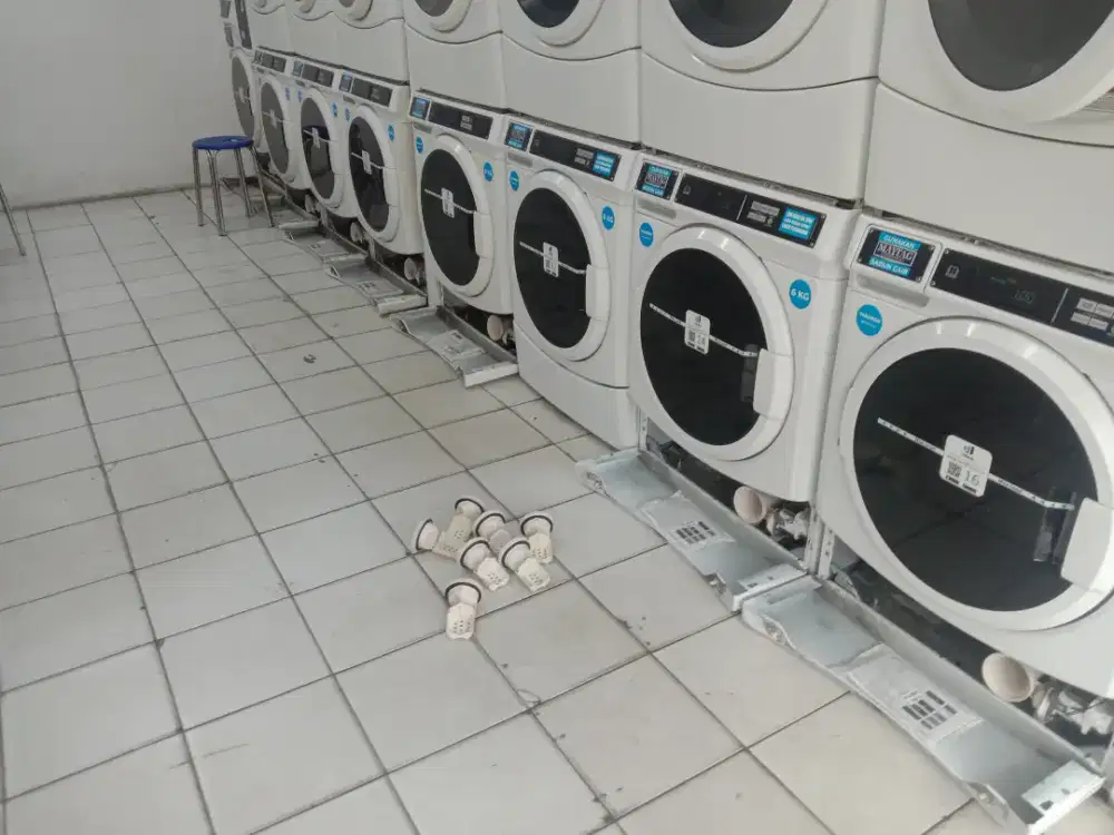 Di butuhkan pegawai wanita untuk laundry