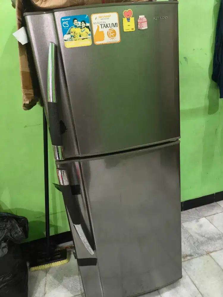 Kulkas Sharp 2 pintu