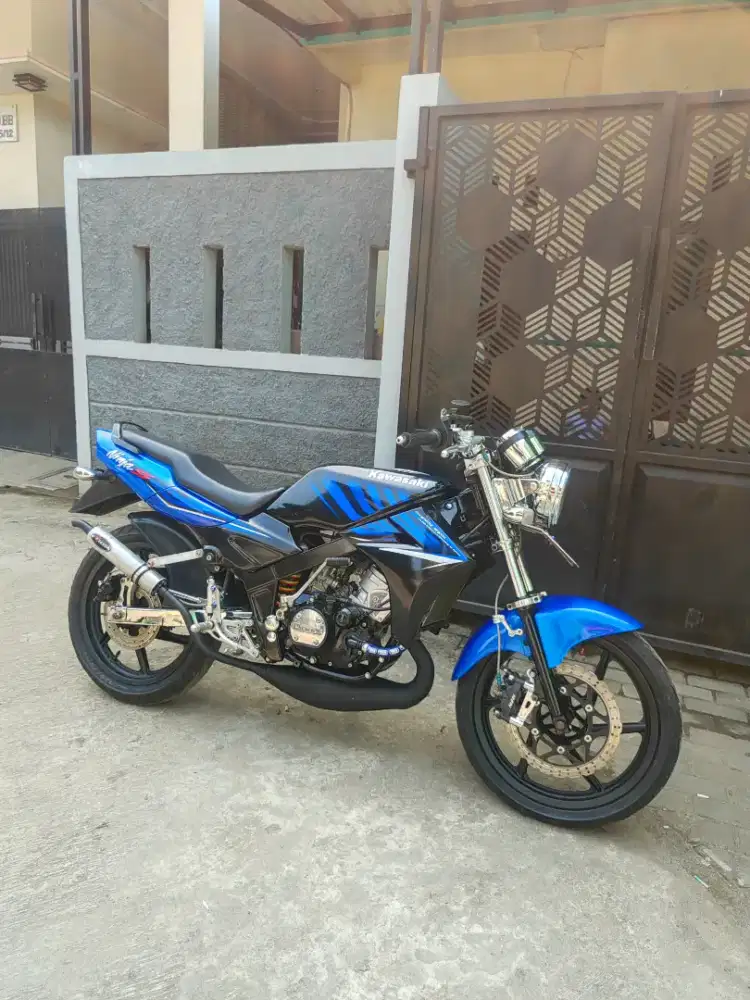 Kawasaki Ninja R Convert SS Biru