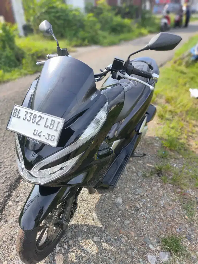 HONDA PCX TAHUN 2020 HIDUP PAJAK SAMPAI APRIL 2027 DAN PLAT A. BESAR