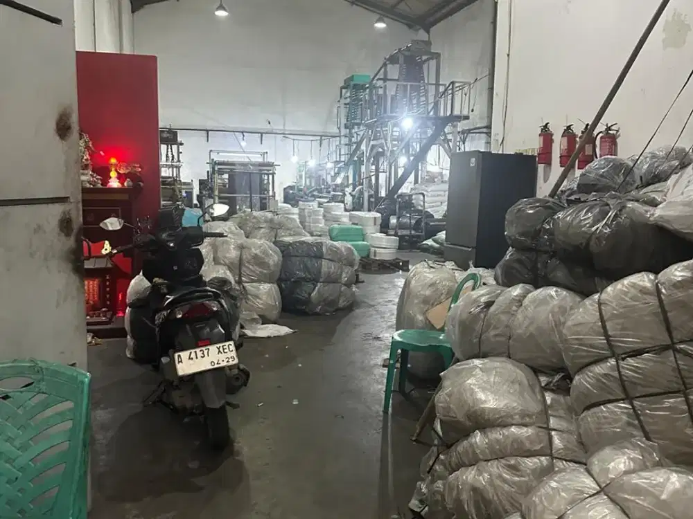 Dijual Gudang Listrik 105kva Akses Container HGB di Pasar Kemis Tangerang