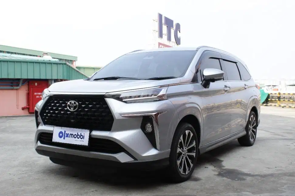 TDP 12JT, Toyota Avanza 1.5 New Veloz CVT Bensin-AT Silver 2023