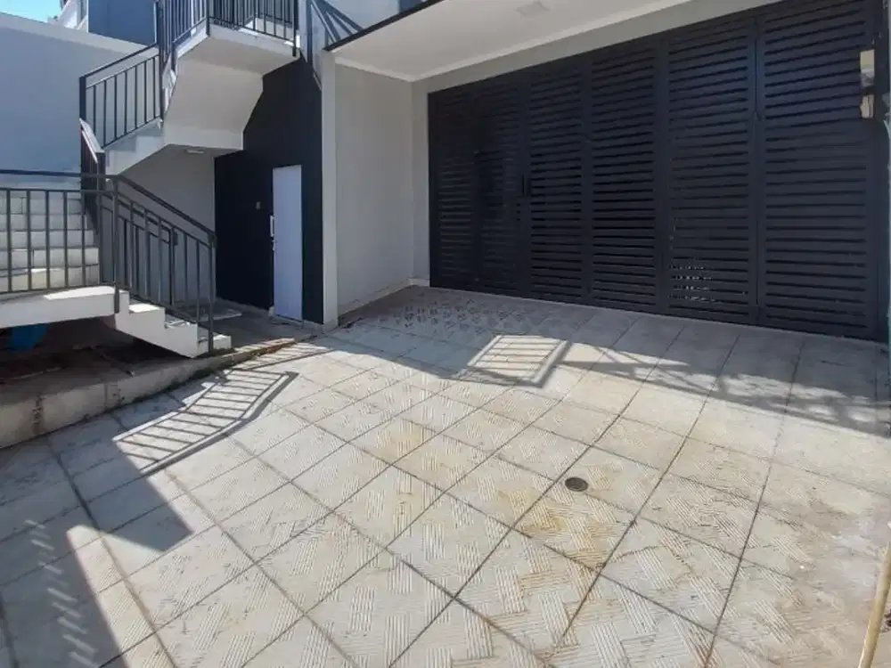 Rumah Baru 3.5 Lantai SHM Dijual Di Kelapa Gading, Siap Huni