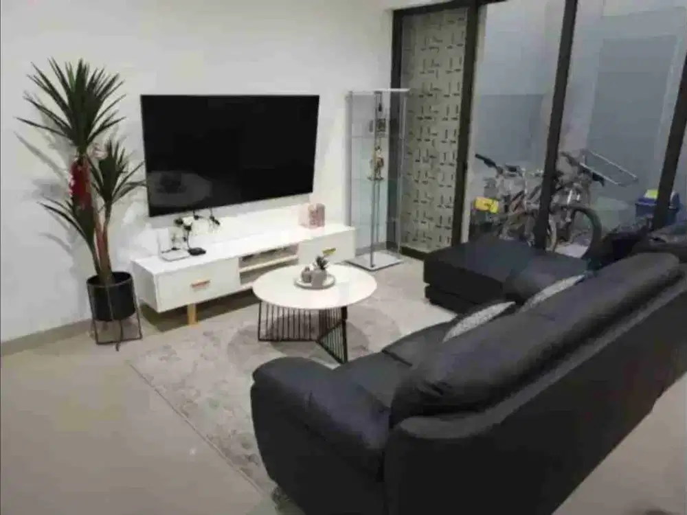 Rumah Flora  homy n cozy di Summarecon dengan KT 4 ada canopy dan AC juga waterheater