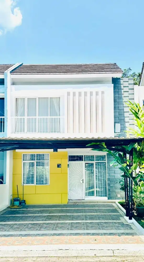 ((DISEWAKAN TAHUNAN)) Rumah Semi Furnished Nyaman dan Akses Bagus