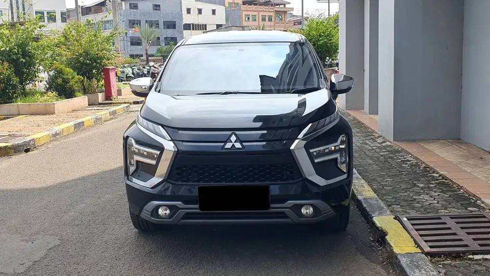 Mitsubishi Xpander Ultimate 1.5 CVT Hitam NIK 2021 Facelift Like New