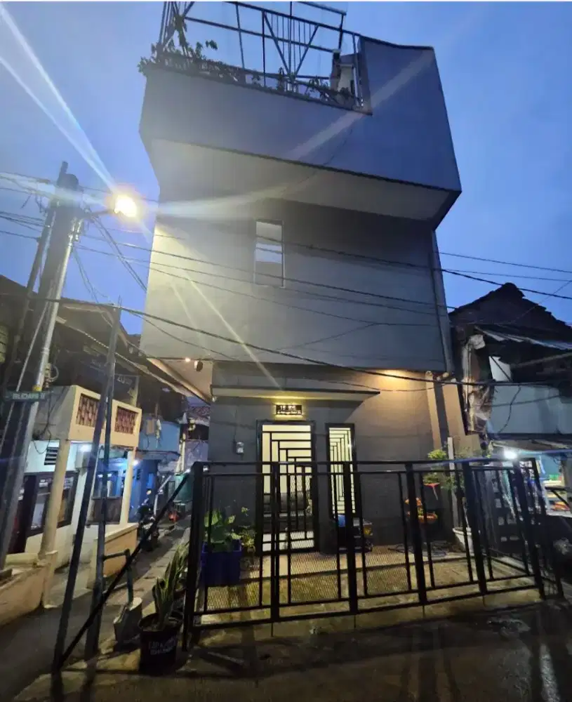 Dijual bangunan baru Mabes 13 bs Nego