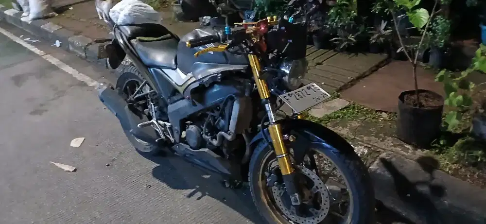 Jual motor CBR keluaran tahun 2013