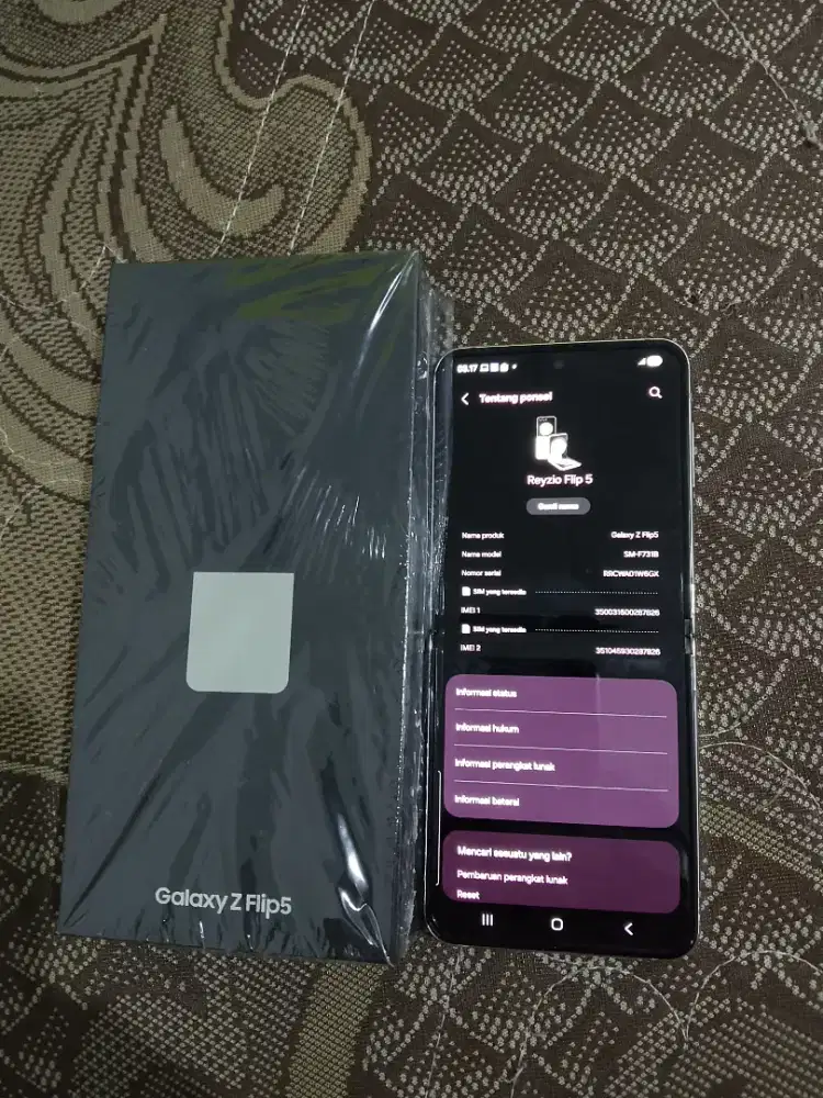 Samsung Z flip 5 256 white