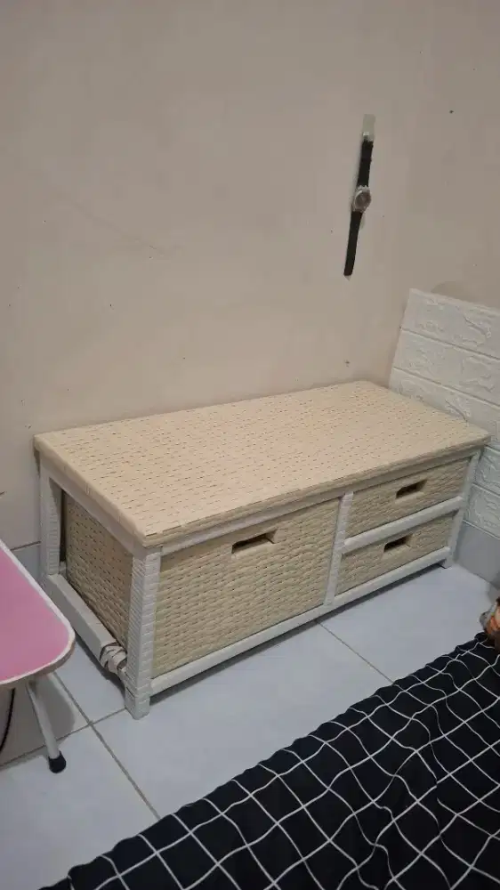 Meja laci rak lemari TV rumah tangga