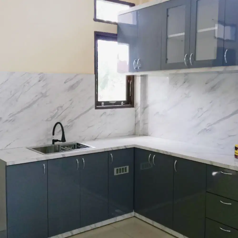 Kitchen set minimalis permeter