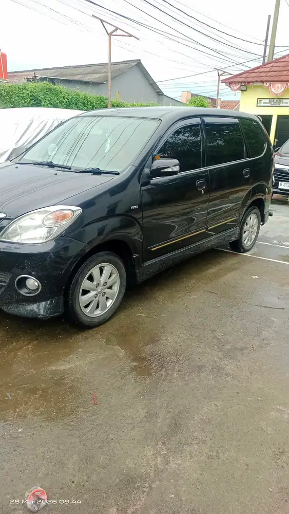 Toyota Avanza 2010 Bensin
