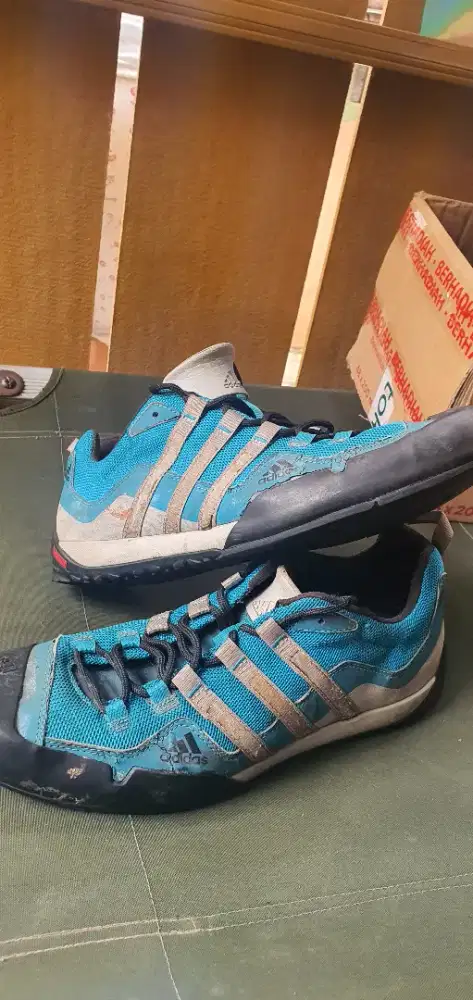 Sepatu adidas outdor