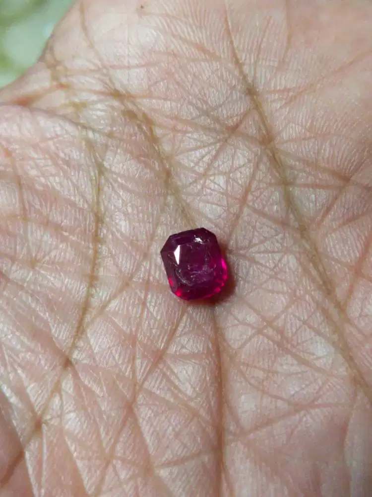 Batu permata ruby