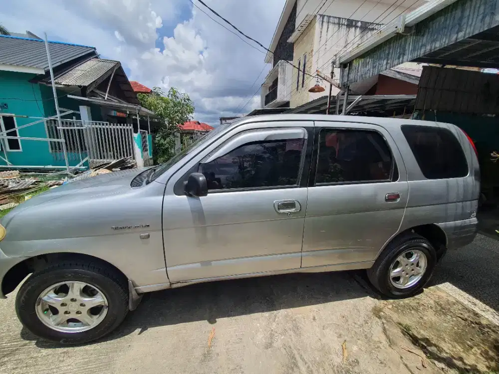 Daihatsu Taruna 2003