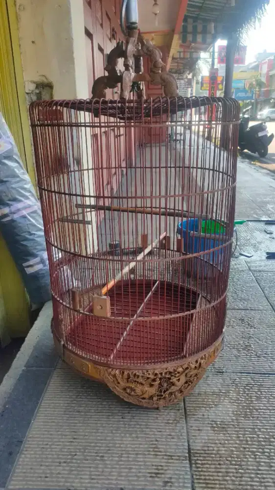 Sangkar ukir no 2 masih kilat