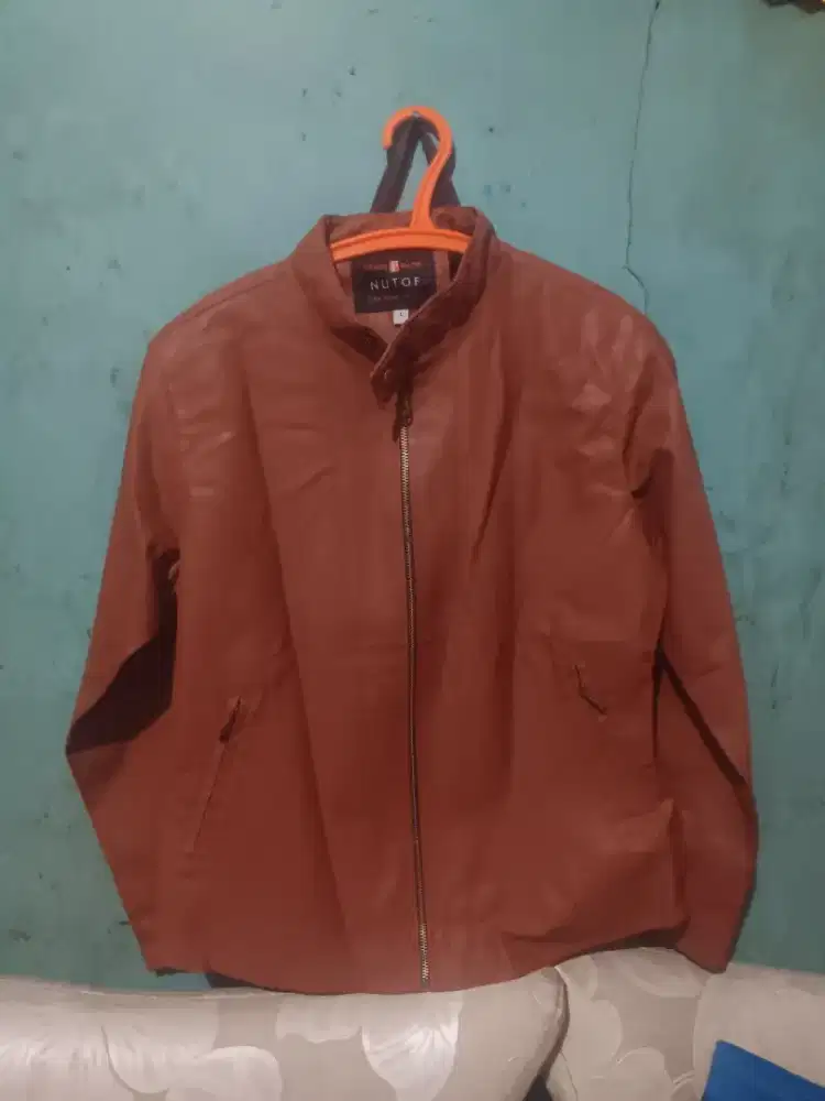 Jaket kulit sintesis