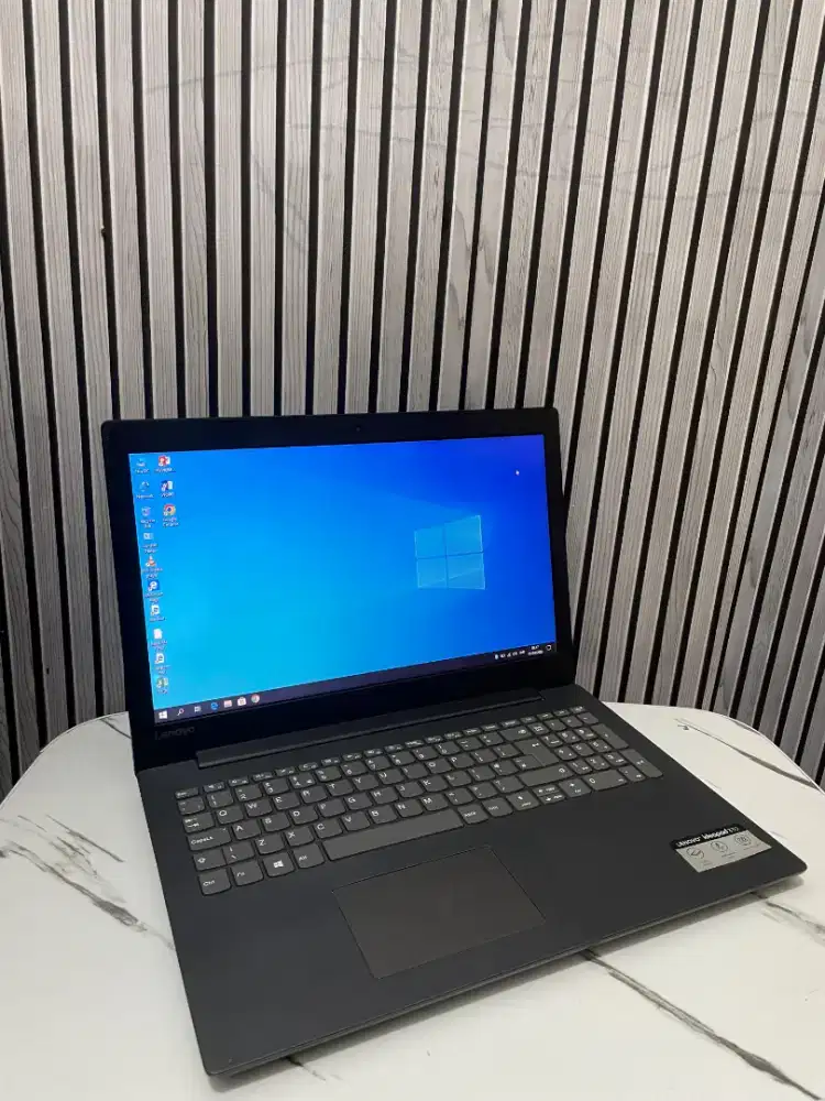 Lenovo ideapad 330-15IGM Celeron N4000 (15'6inch)Ram4Gb/Hdd500Gb